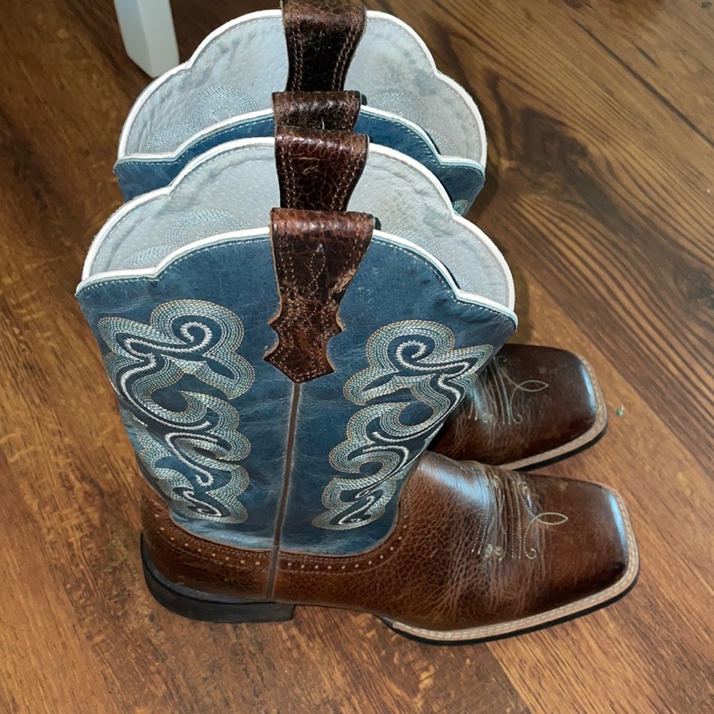 Womens Ariat boots